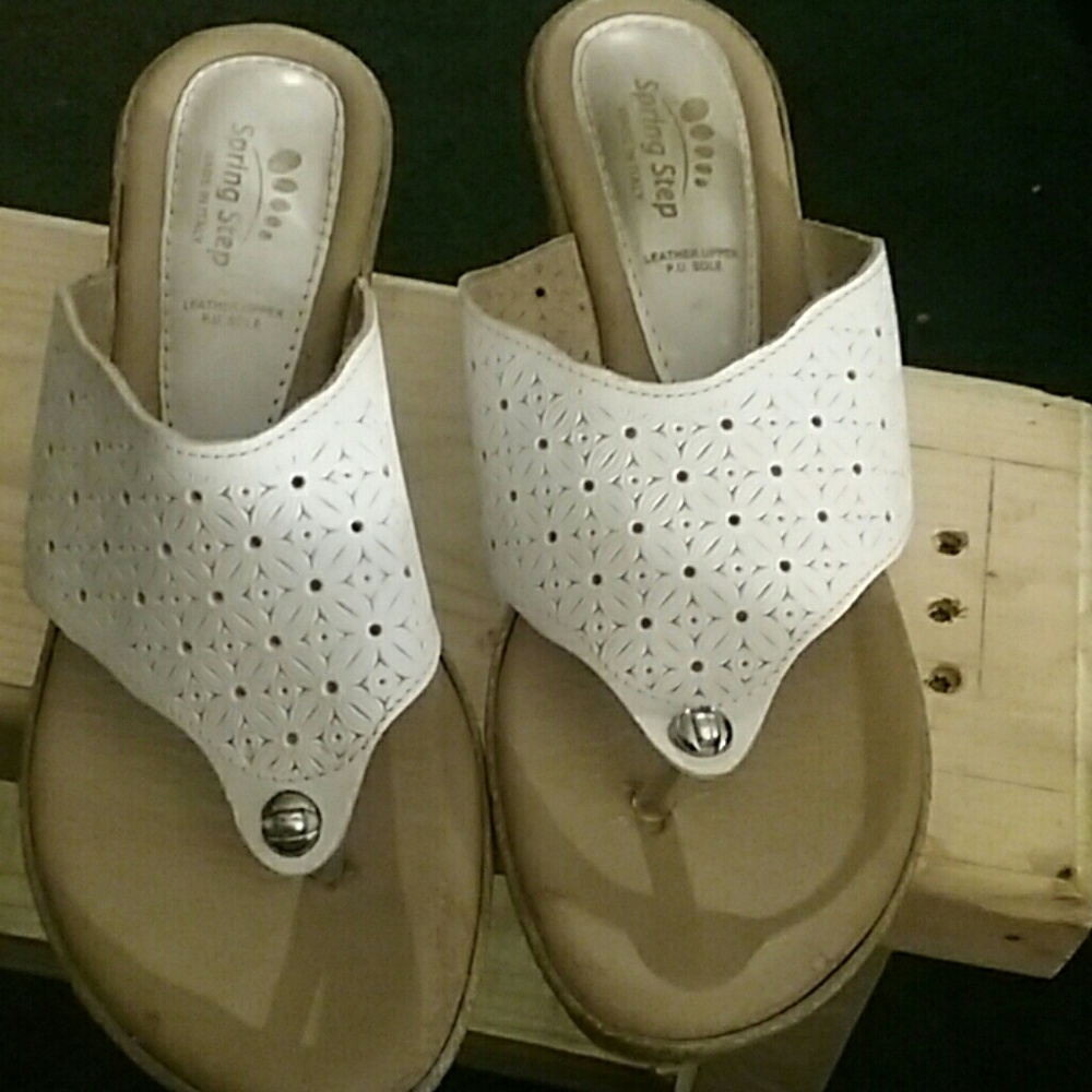 Sandals - Picture 5 of 5